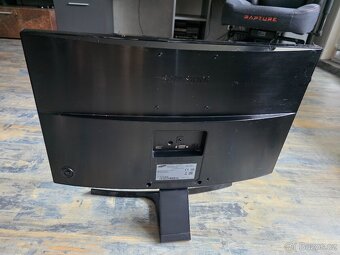 Monitor Samsung S24E510C vel. 24 - 2