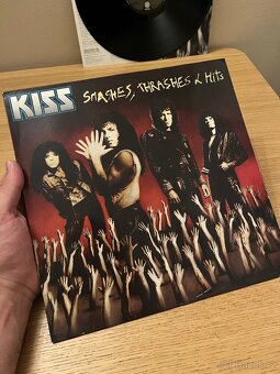 Kiss – Smashes, Thrashes & Hits - 2