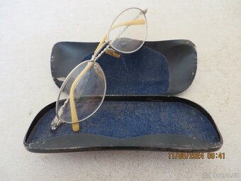Starožitné kovové pouzdro na brýle - 2