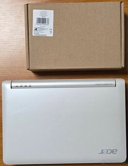 funkční notebook Acer Aspire One - 2