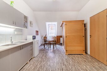 Pronájem prostorného bytu 4+1 ČK - 2