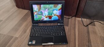 Malý notebook ASUS - 2