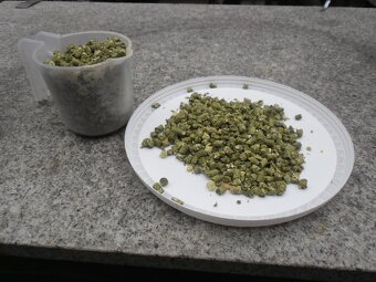 Kvalitní králičí granule - 2