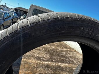 245/40 R19 Good Year - 2