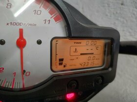 Honda VTR 1000f - budíky - 2