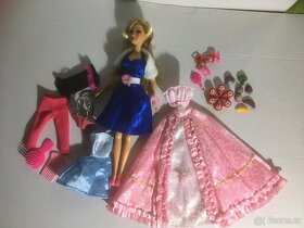 Oblečení, jídlo a doplňky pro Barbie - 2
