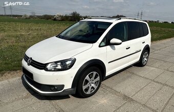 VW Touran Cross 2.0 TDI DSG, Panorama, TZ, Serviska - 2