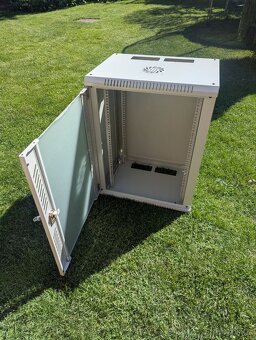 Rack, datový rozvaděč 60x45x77cm - 2