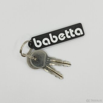 3D klíčenka BABETTA - 2