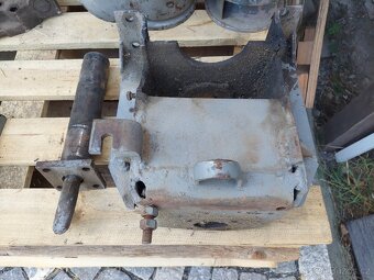 konzole nápravy zetor 3011,4011 - 2
