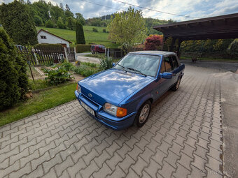 Ford Escort 1.6i - 2