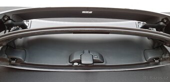 Prodám hardtop na Mazdu MX-5 NC, auto z roku 2008 - 2