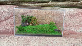 Diorama podložka s krytem pod osobní automobily 1:43 - 2