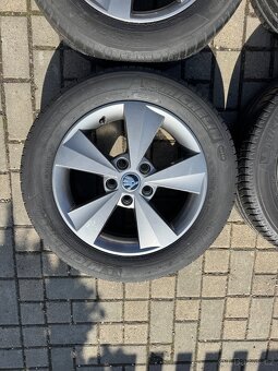 ORIGINÁL Alu Škoda Velorum R16, 5x112 - TOP STAV, LETNÍ PNEU - 2