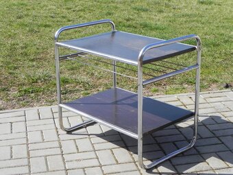 Chromovaný funkcionalistický stolek - 2