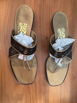 Pantofle zn.Salvatore Ferragamo, vel.8,5. - 2