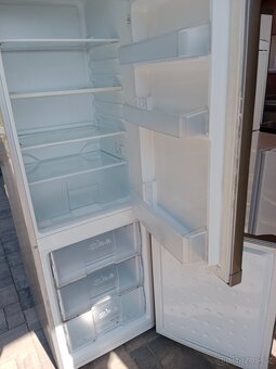 Lednice s mrazakem Beko A+++ - 2