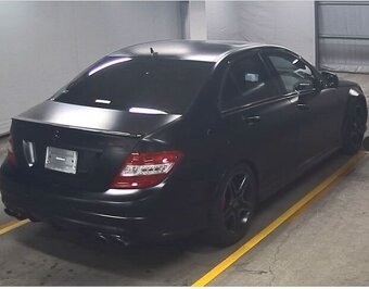 Mercedes Benz C63 AMG - 2