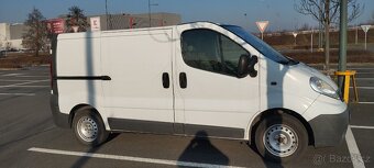 OPEL VIVARO - 2
