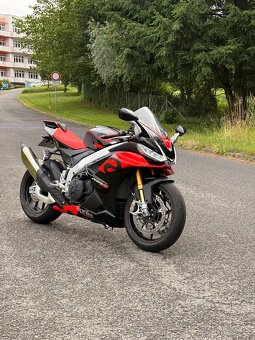 Aprilia RSV4 FACTORY - 2
