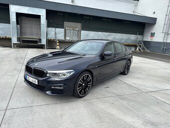BMW 530d xDrive G30 M paket | 195 kW | 2 sady kol | Nové br - 2