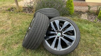 Originál letní alu Škoda Fabia 2 RS 205/40/17 - top stav - 2