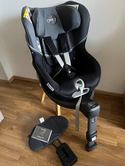 Autosedačka Cybex Sirona i-size včetně základny - 2