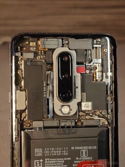 OnePlus 7 Pro 256 gb transparentí zadek telefonu - 2
