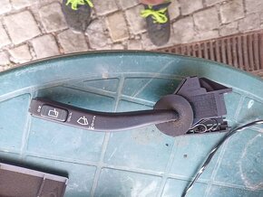 Přepínací páčka stěračů - 2