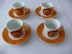 Sada hrnků s podšálky na kávu - 2