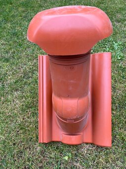 Prodám střešní odvětrávací komínek DN 110 mm - 2