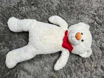 Velký plyšový medvěd - 2