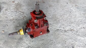 Pravoúhlá převodovka - 2