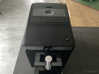 Prodám kávovar Jura A1 Piano Black - 2