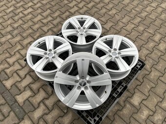 Audi Q7, kola 18" - 2