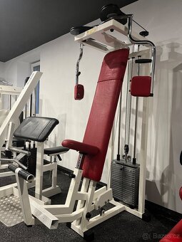 Peck deck Technogym - 2