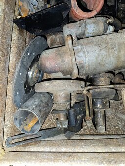 Díly na Zetor 3011 - 2