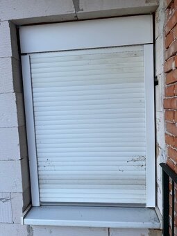 Plastová okna s roletou - 2