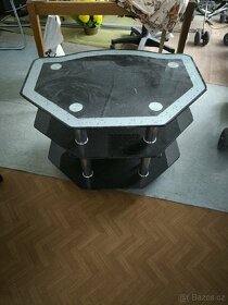 Televizní stolek - 2