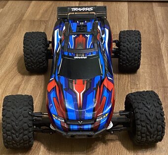 Traxxas Rustler 4x4 VXL - 2