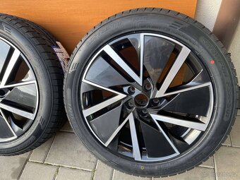 VEGA AERO orig.skoda Superb3V 5x112 8j x19 ET 44 235 50R19 - 2