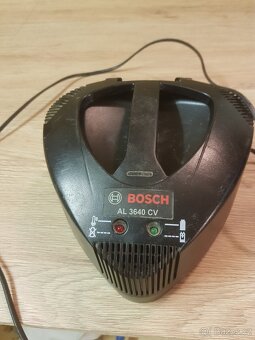 Nabíječka bosch - 2