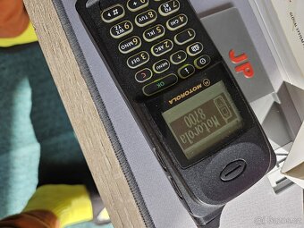 Motorola international 8700 - 2