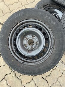 Plech kola s gumy 195/65R15 - 2