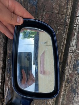 Prodám kompletní tmavě modré zrcátko - řidič - 2