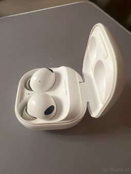 Samsung bezdrátová sluchátka - 2
