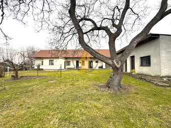 Prodej rodinného domu se zahradou a prodej stavebního pozemk - 2