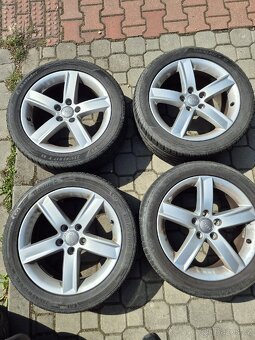 Alu kola originál Audi R17 5x112 235/45 - 2