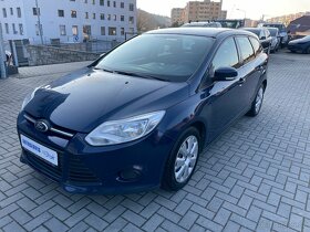 Prodám Ford Focus kombi, r.v. 2014, benzín, 92kw - 2