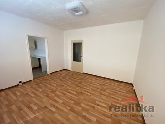 Pronájem pěkného bytu 2+1 43 m2, Opava, ul. Hradecká - 2